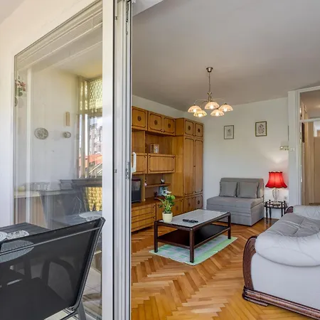 Apartment Masa - Happy